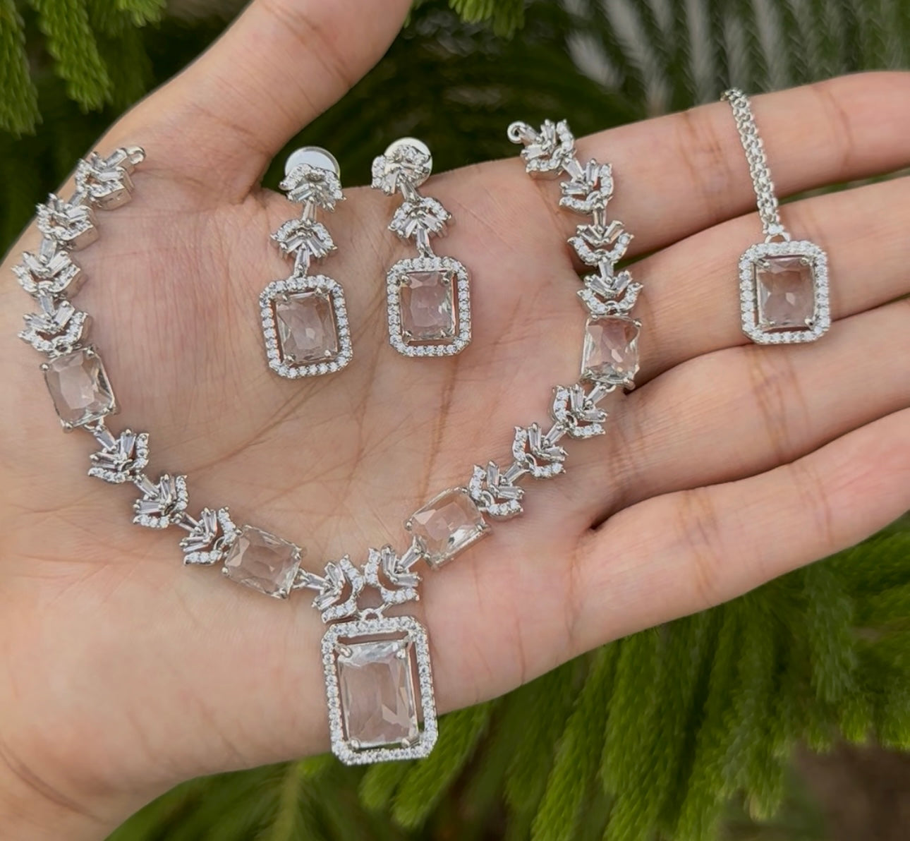 American Ad Diamond Zircon Necklace Set