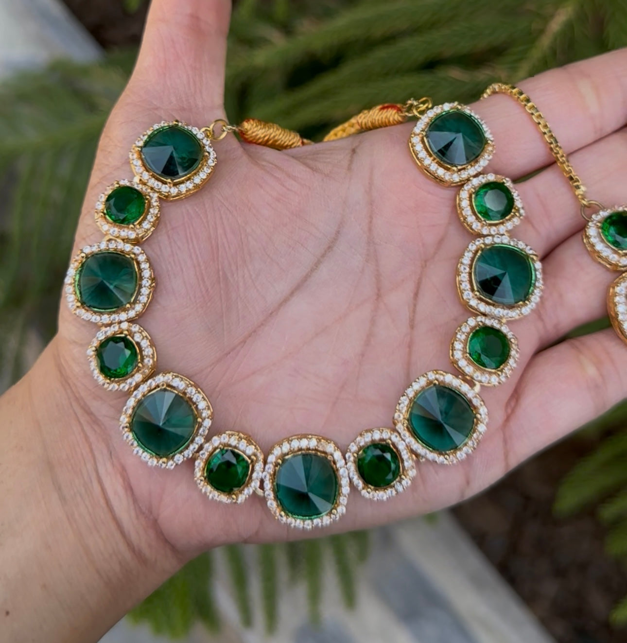 AD ZIRCON NECKLACE WITH TIKA AND EARRINGS