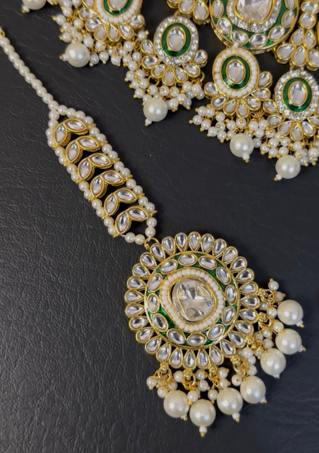 Indian KUNDAN Necklace Set With Earrings Tika and Jhumar ✨