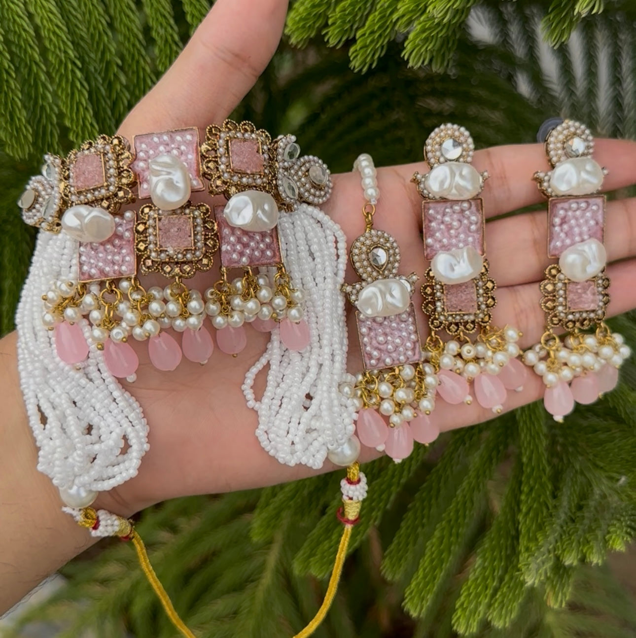 Mother Pearl With Turkish Stones Chokar Set
