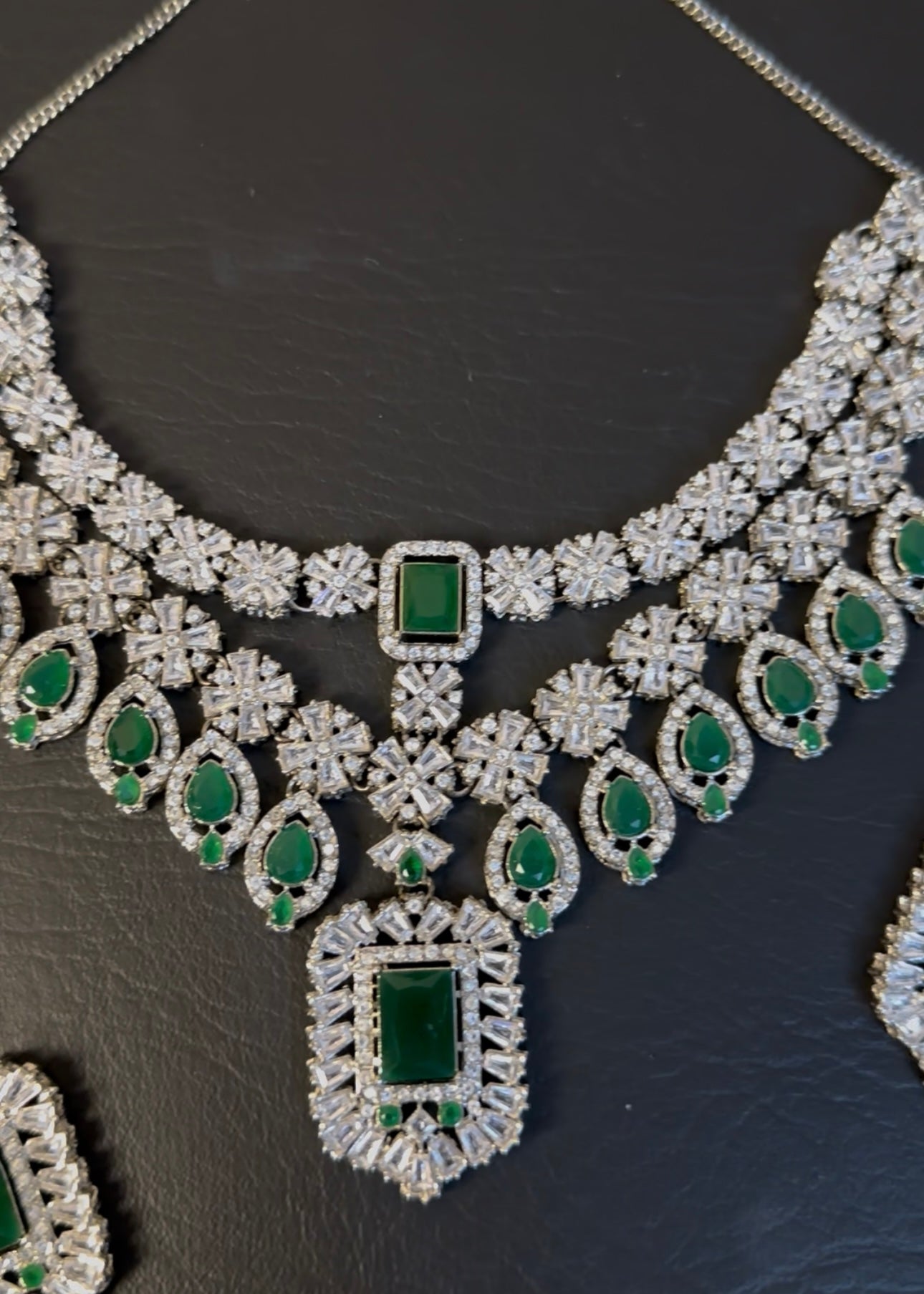 INDIAN AMERICAN DIAMOND ZIRCON DOUBLE LINE NECKLACE WITH TIKA AND EARRINGS ✨