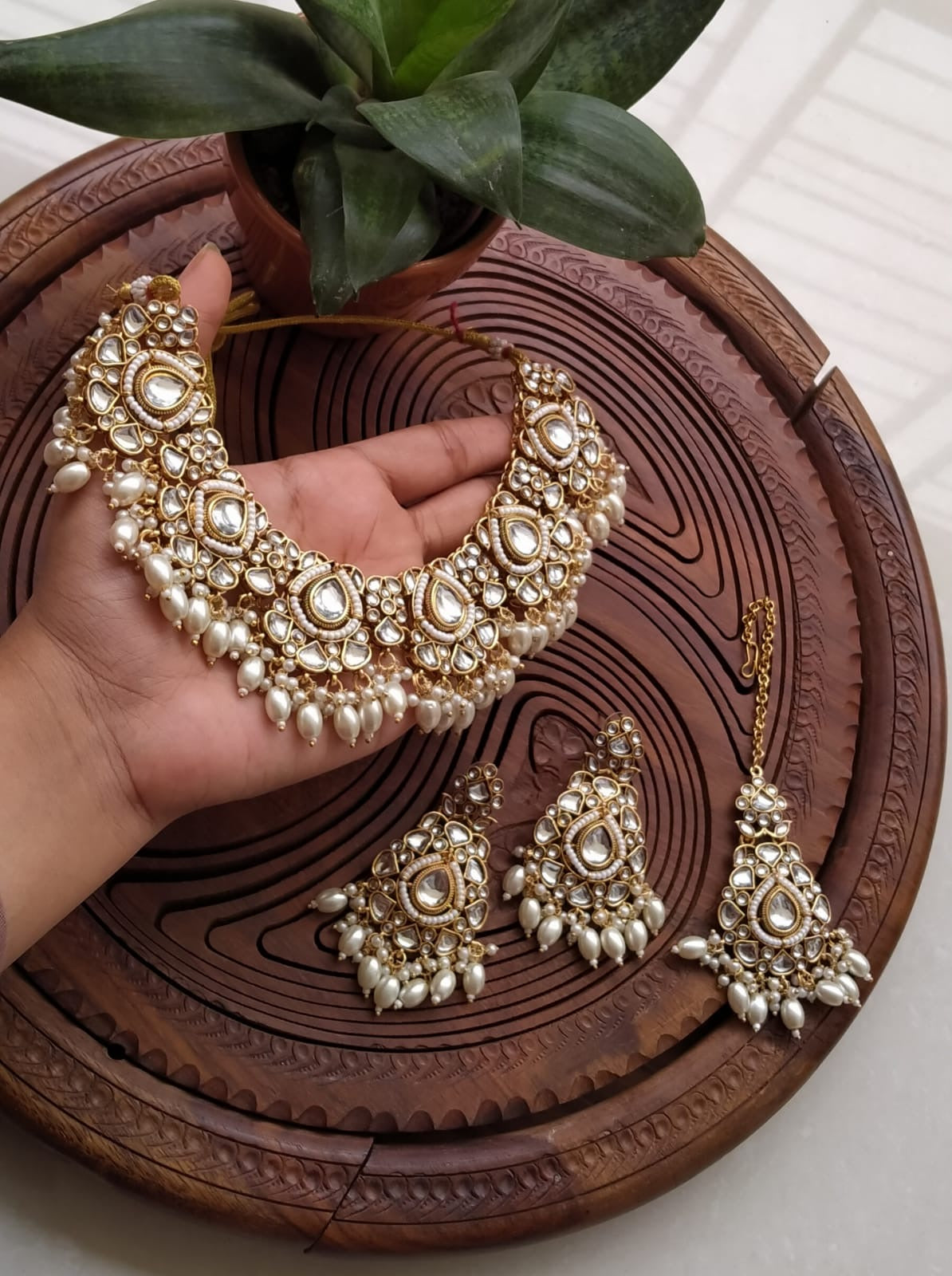 Indian KUNDAN Necklace Set With Tika and Earrings ✨