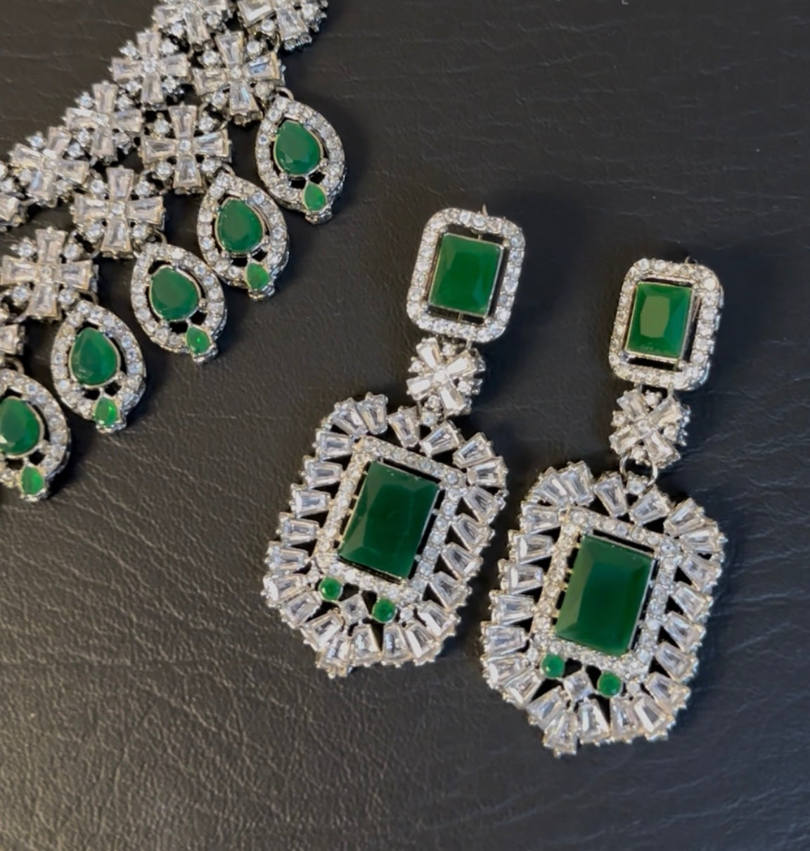 INDIAN AMERICAN DIAMOND ZIRCON DOUBLE LINE NECKLACE WITH TIKA AND EARRINGS ✨
