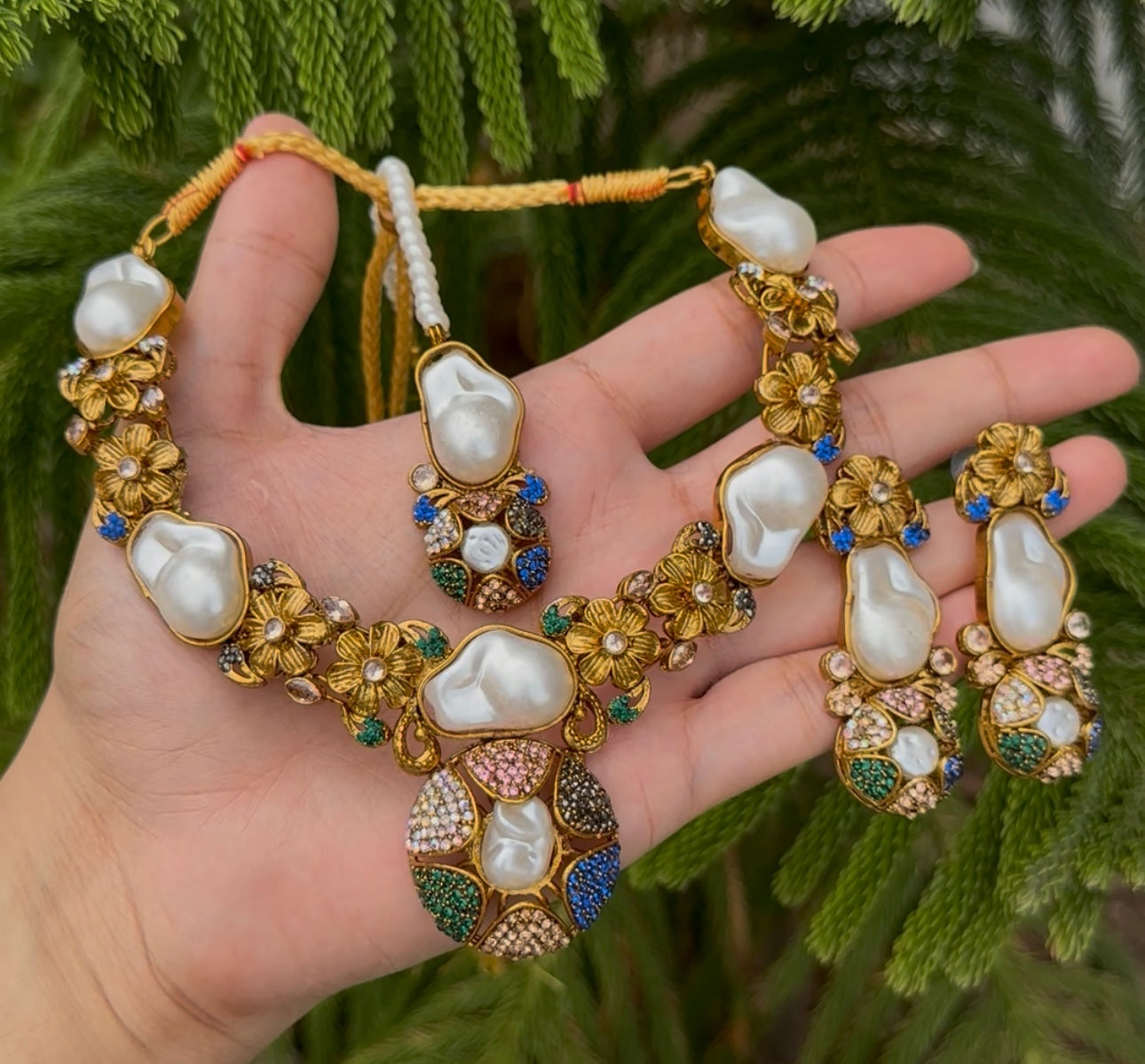Mother Pearl With Turkish stones Necklace Set