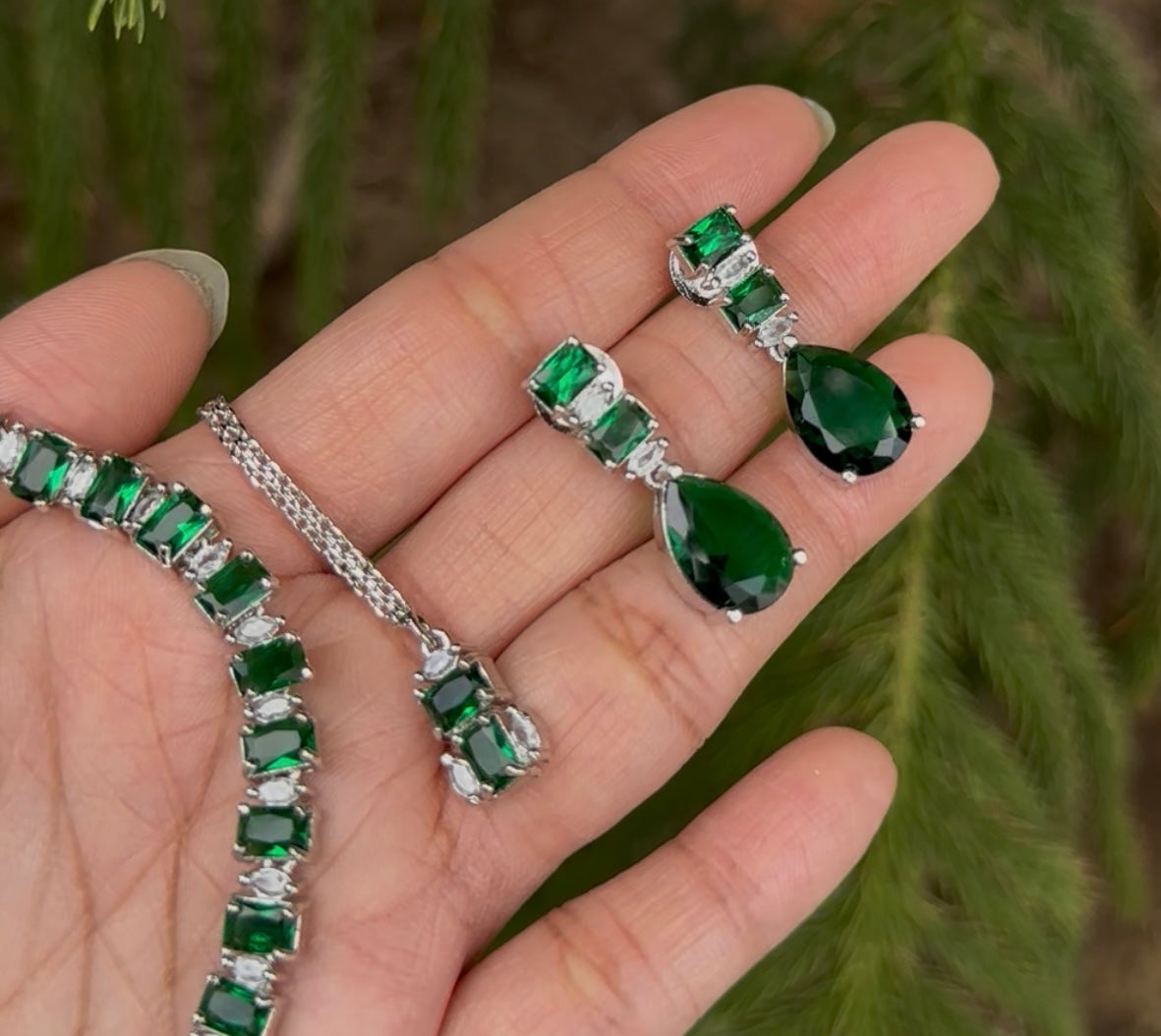 Indian Ad Emerald Zircon Set