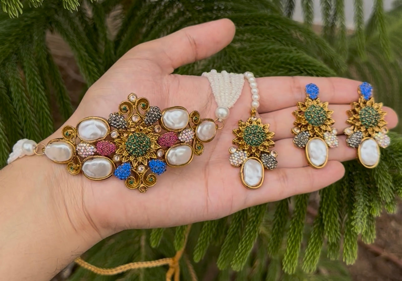 Handcrafted Turkish Stones With Mother pearl CHOKAR with earrings and Tika