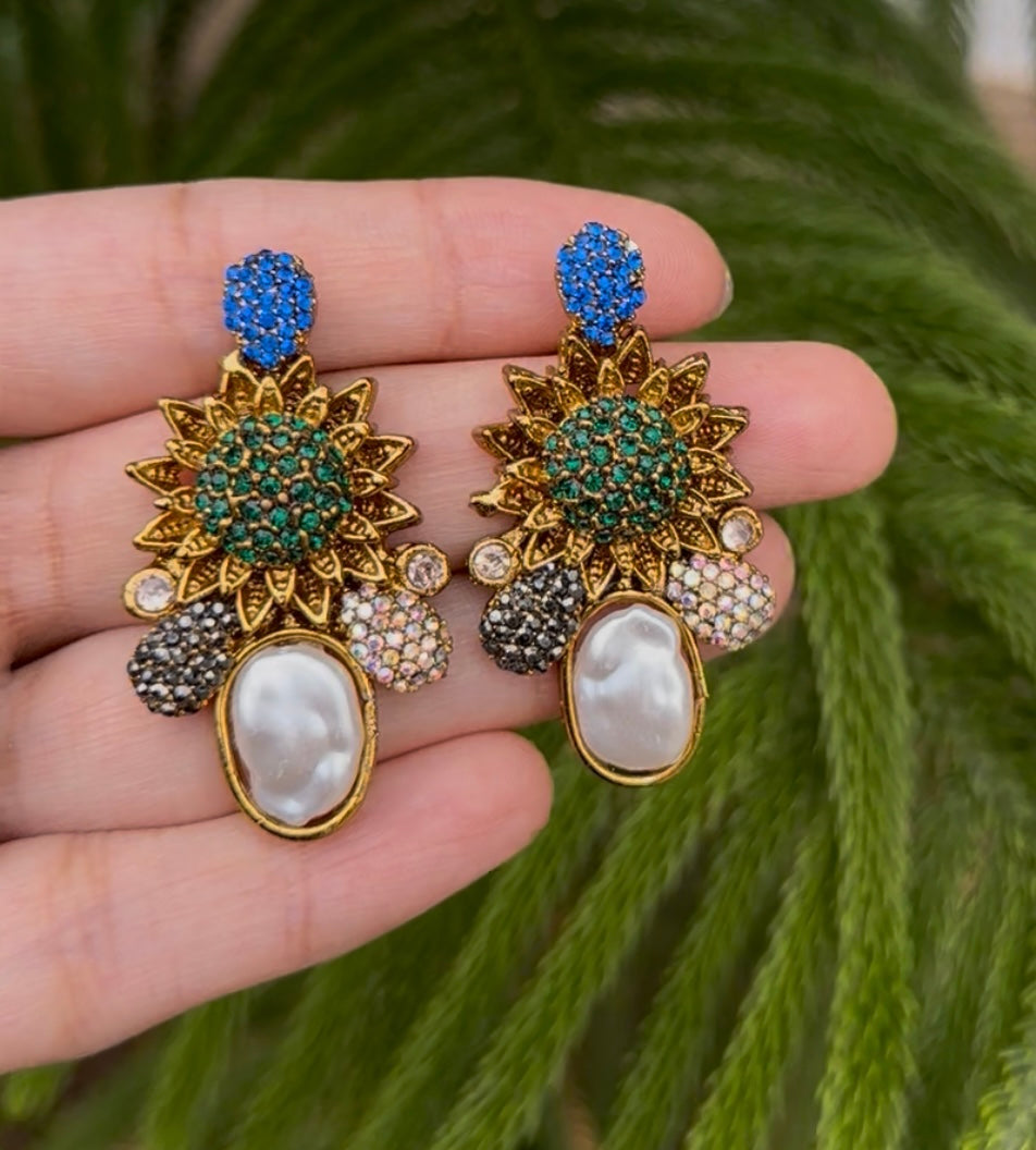 Handcrafted Turkish Stones With Mother pearl CHOKAR with earrings and Tika