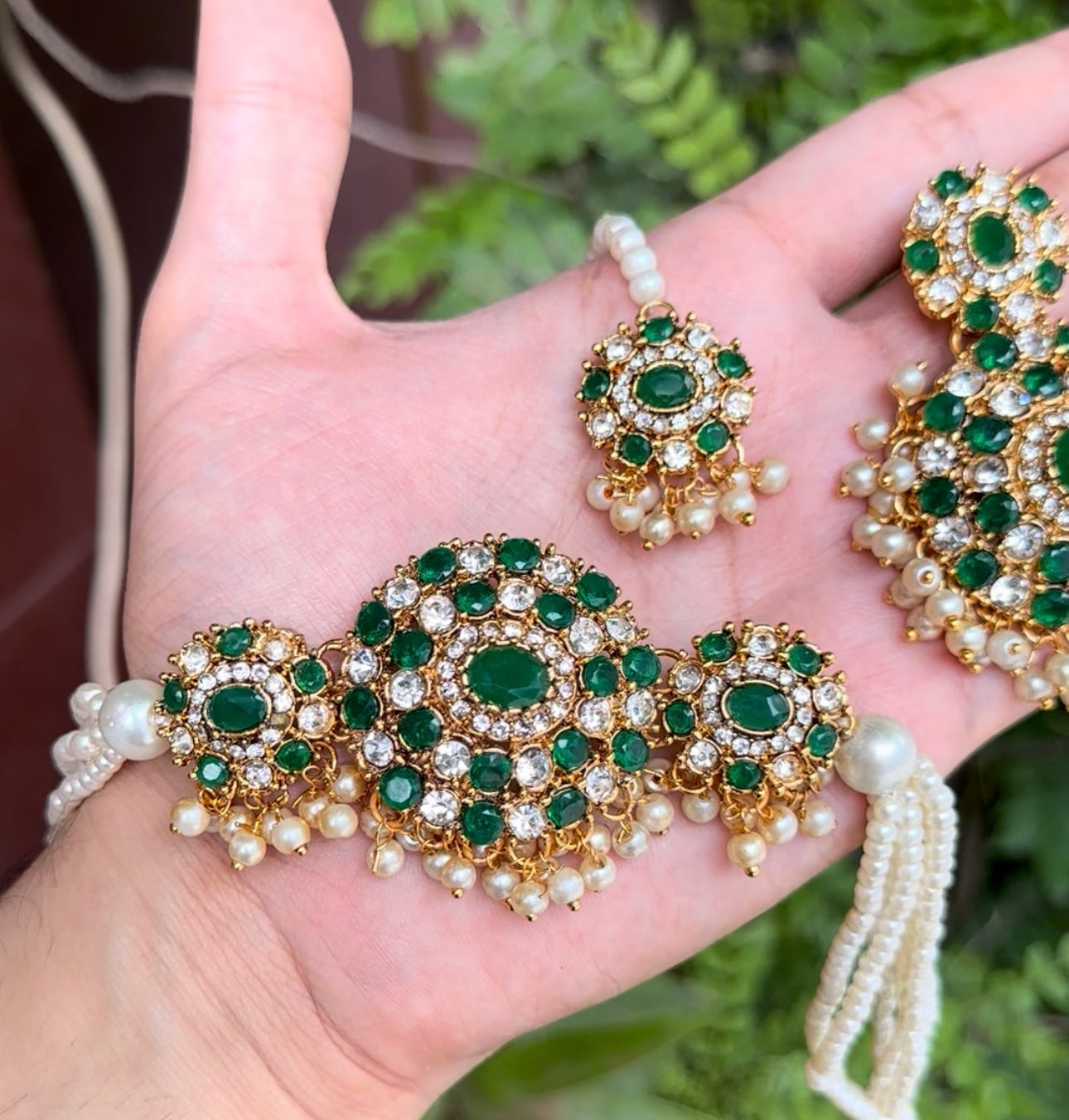 NAURATAN CHOKAR with earrings tika