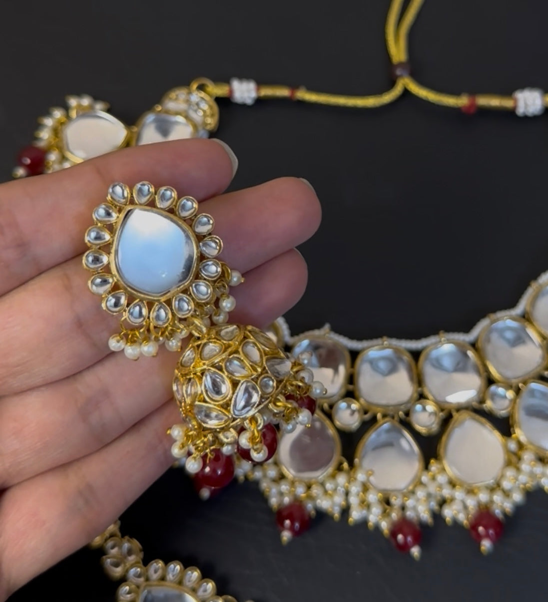 INDIAN KUNDAN NECKLACE WITH TIKA AND EARRINGS