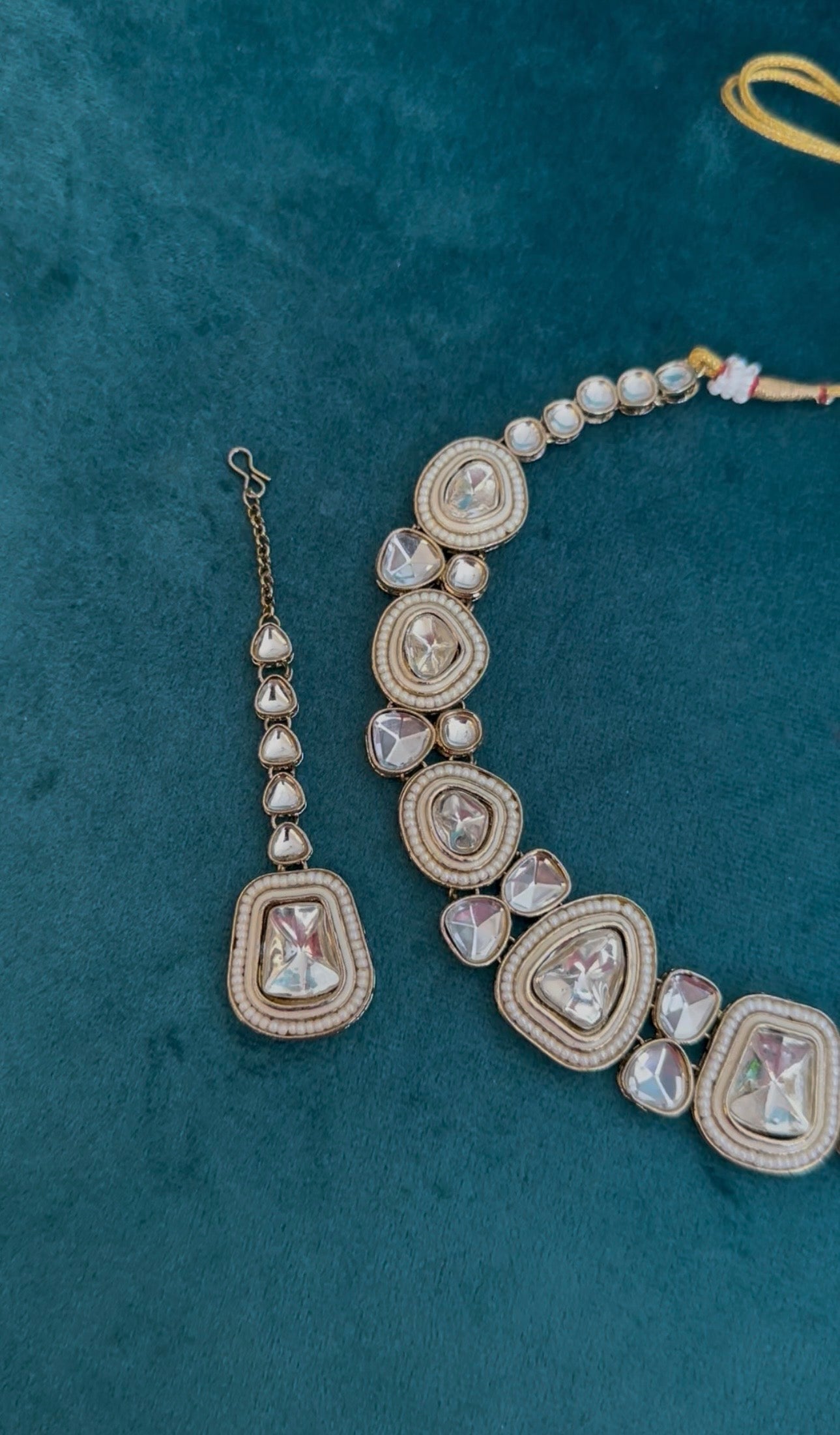 Indian KUNDAN Set With Detailed Meenakari Work ✨