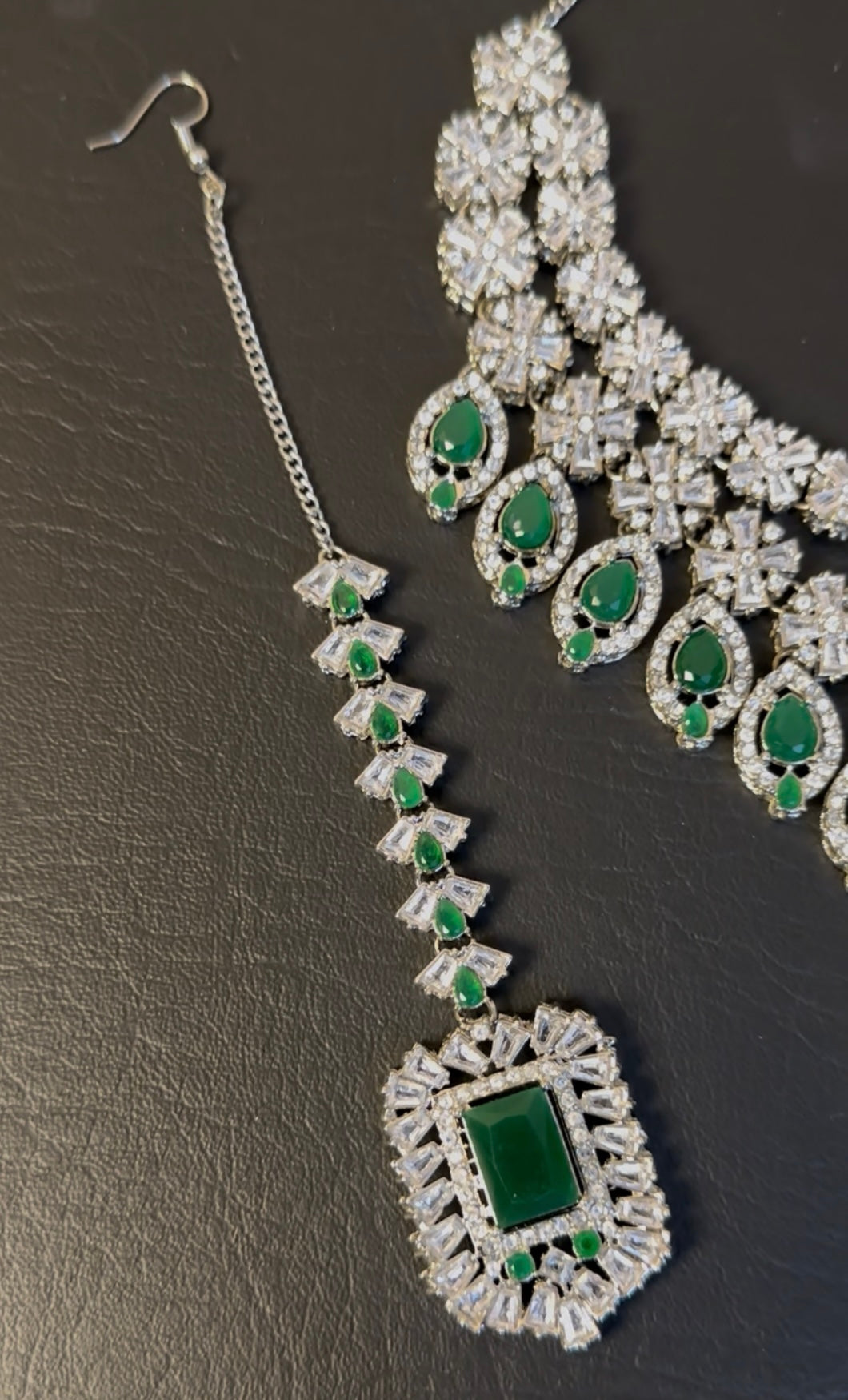INDIAN AMERICAN DIAMOND ZIRCON DOUBLE LINE NECKLACE WITH TIKA AND EARRINGS ✨