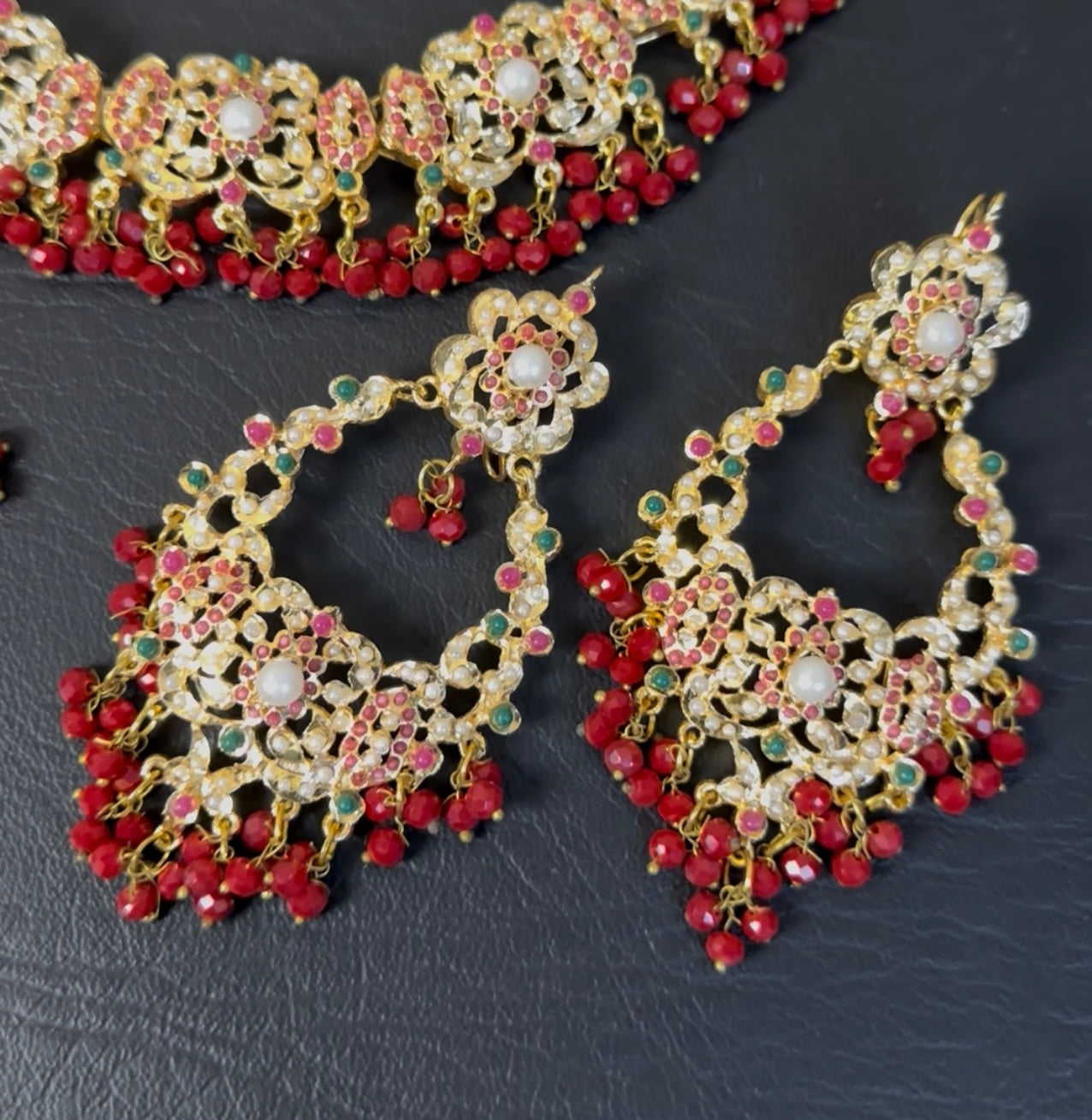 NAURATAN Necklace Set