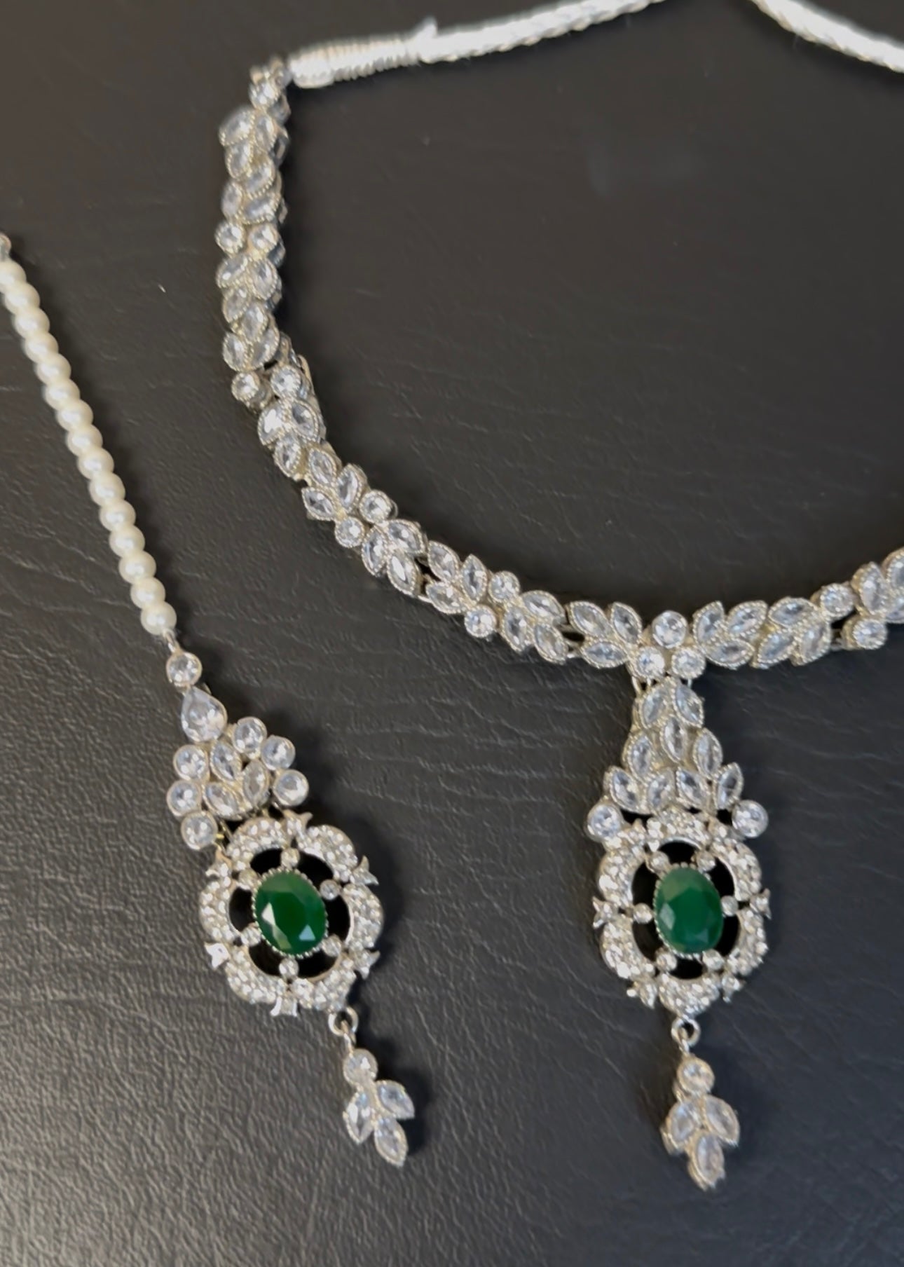 Indian Ad Zircon Necklace With Tika Earrings