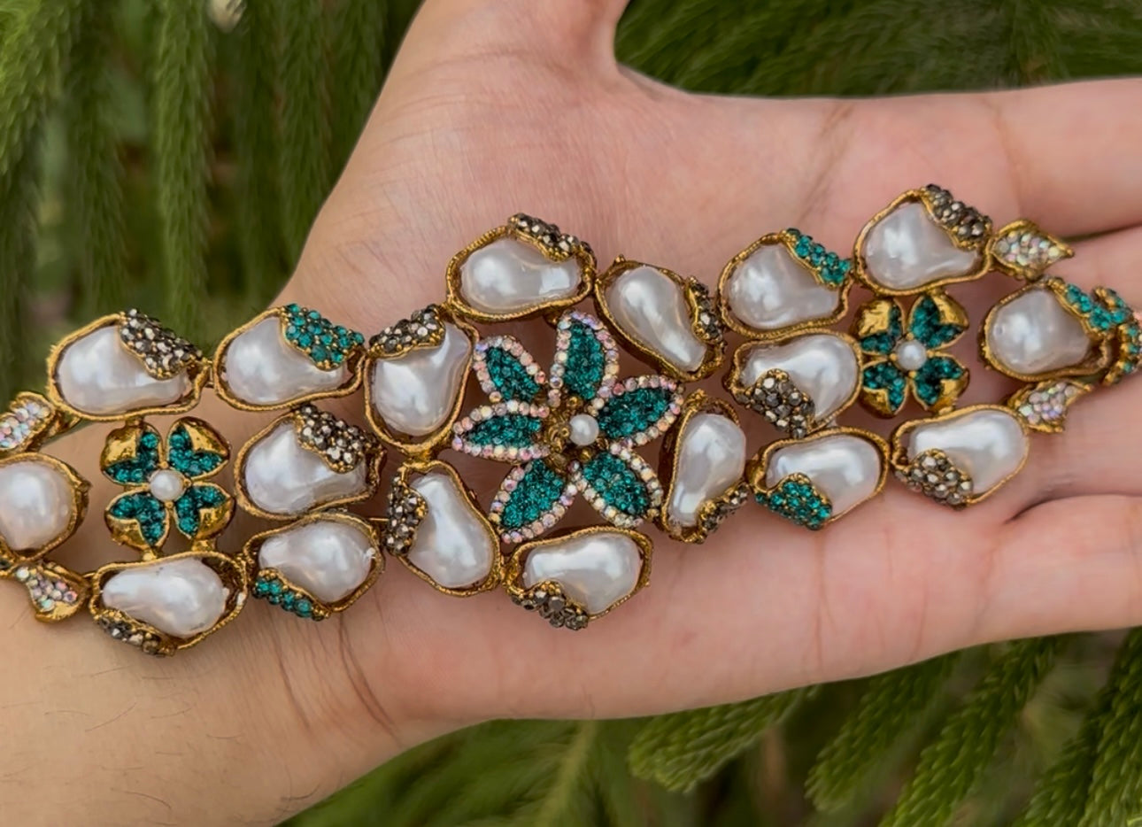 Mother Pearl Turkish CHOKAR Set