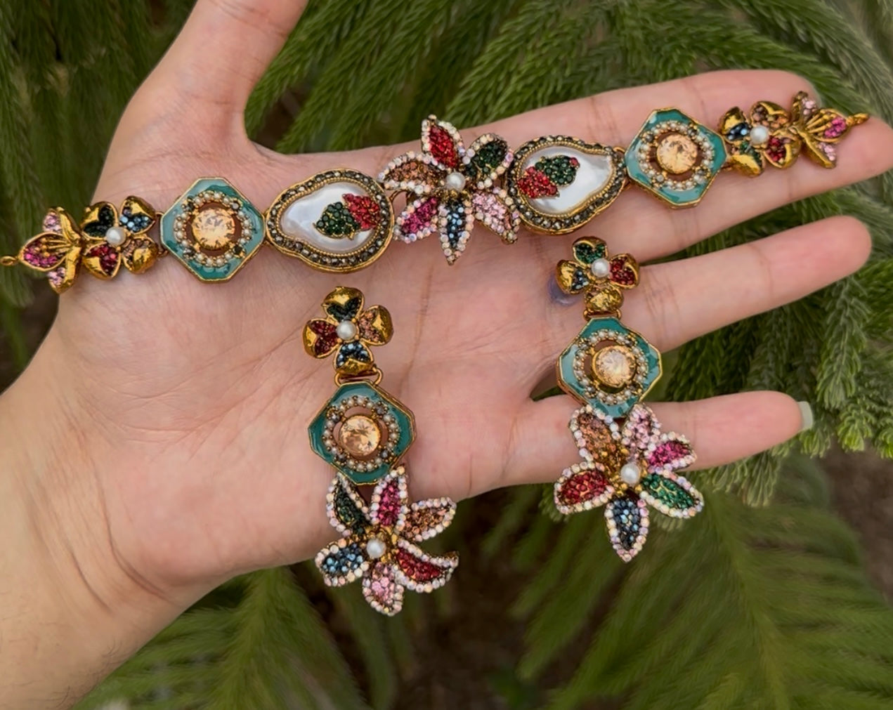 Turkish Stone Mother Pearl CHOKAR Set