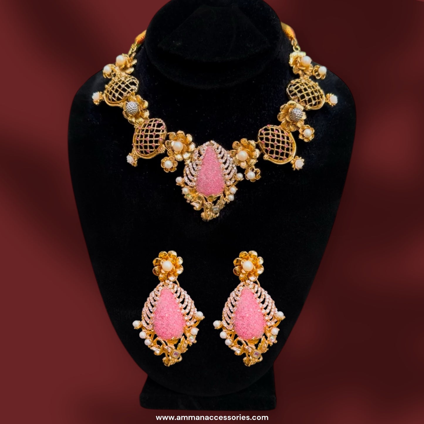 HANDMADE CRUSH STONE NECKLACE SET
