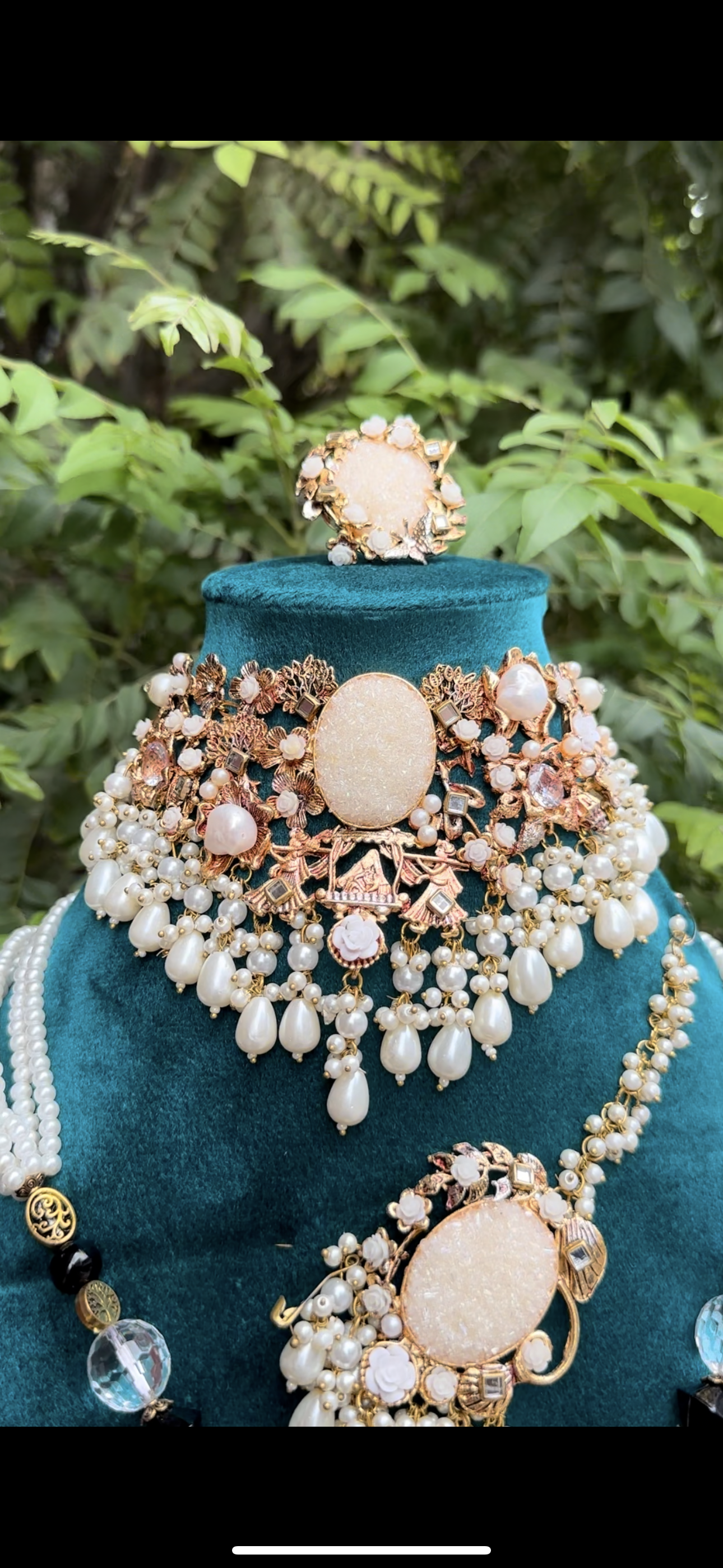 INDIAN DESIGNER CRUSH STONE COMPLETE BRIDAL SET