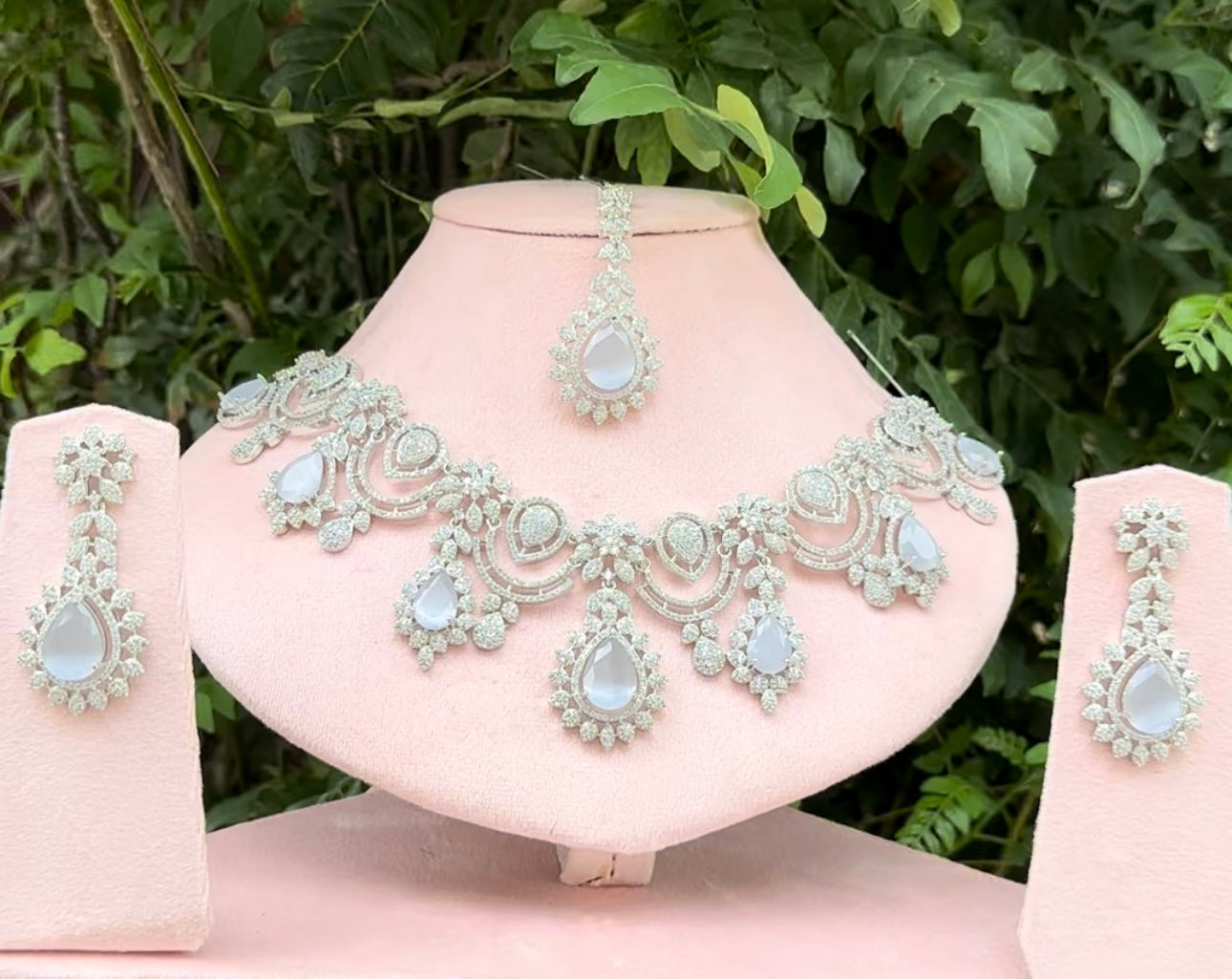 INDIAN AMERICAN DIAMOND NECKLACE SET π