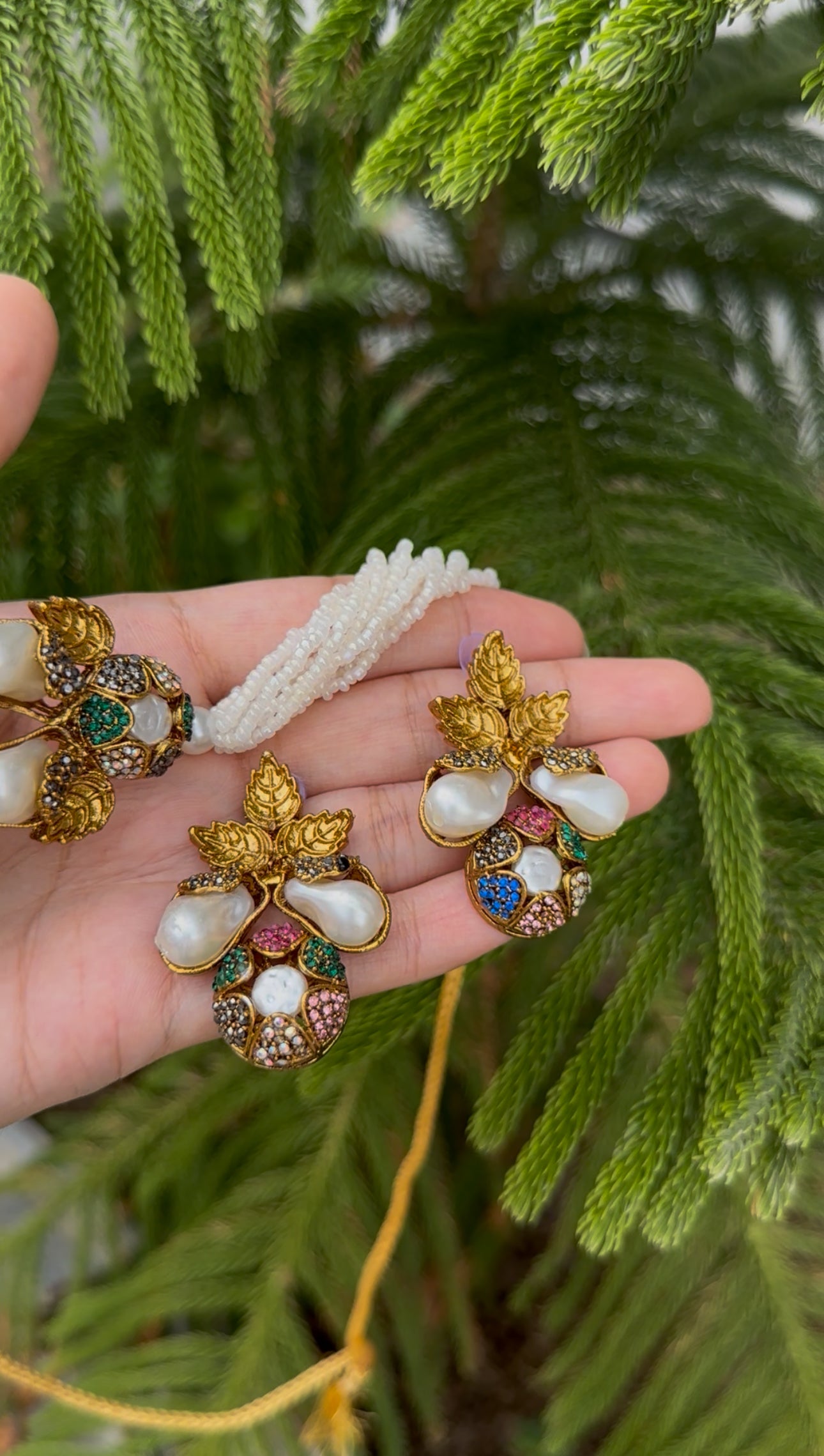 Mother Pearl WithTurkish Stones CHOKAR Set