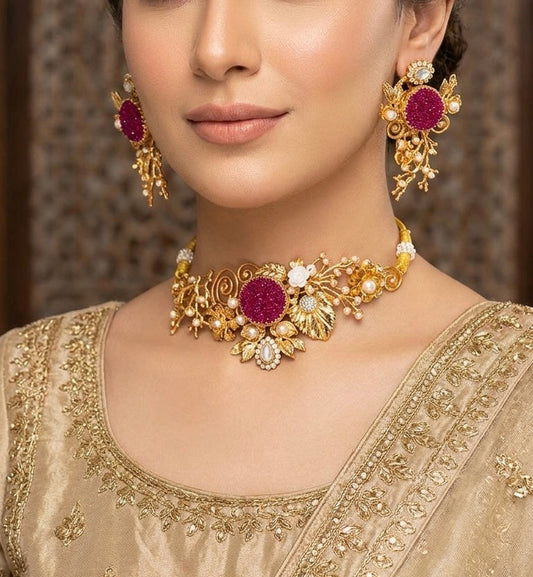 HANDMADE CRUSH STONE CHOKAR SET