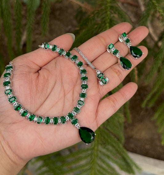 Indian Ad Emerald Zircon Set