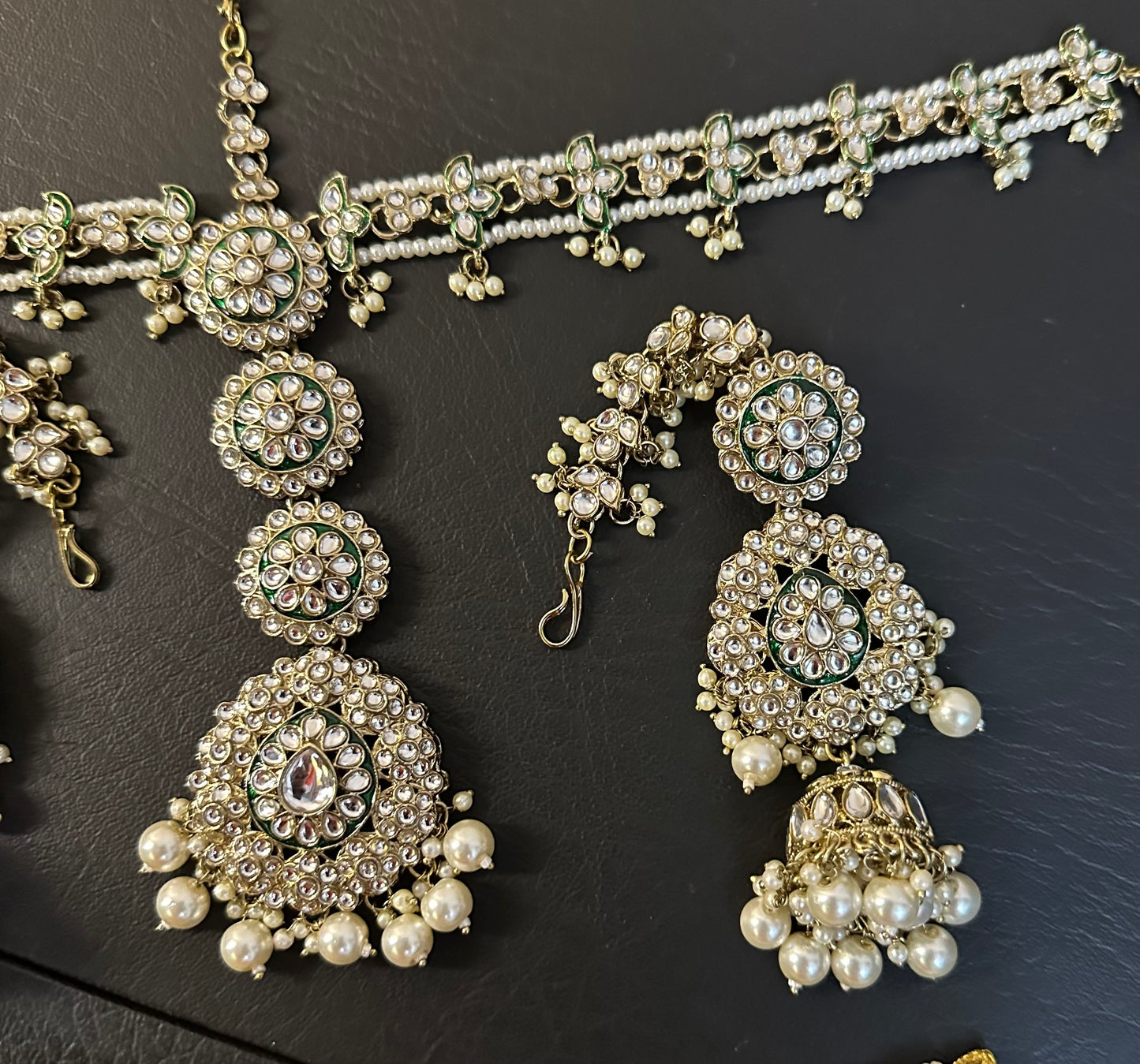 Indian Polki KUNDAN and Meenakari Work Bridal Set with Sheeh Matha Patti and JHUMKI Earrings ✨