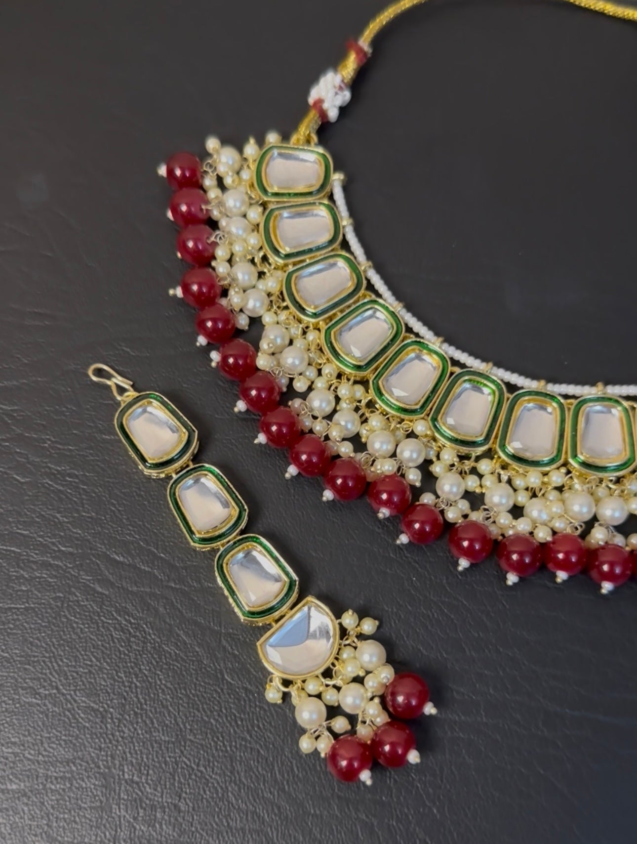 INDIAN KUNDAN WITH MEENAKARI WORK NECKLACE WITH TIKA AND EARRINGS ✨