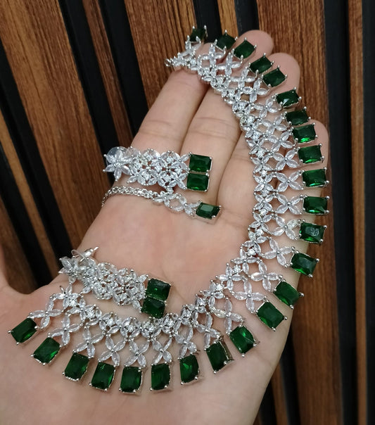 AMERICAN AD DIAMOND EMERALD ZIRCON NECKLACE SET