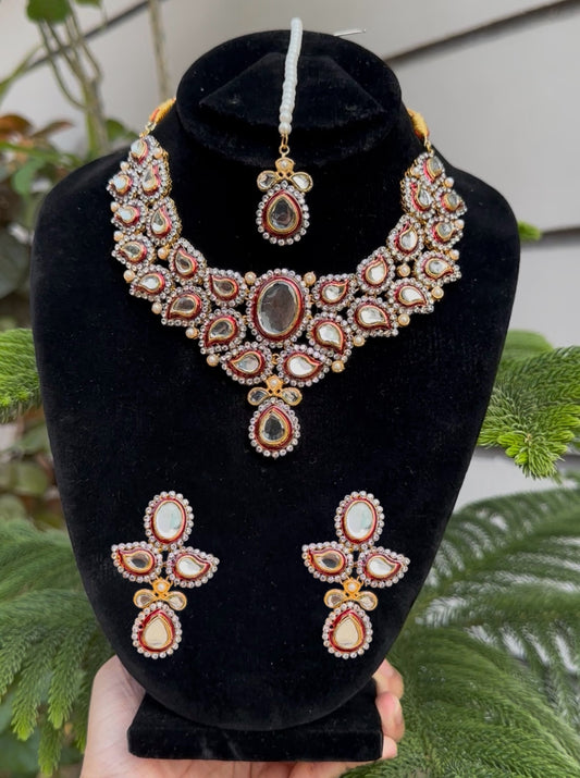 Indian KUNDAN Necklace With Tika Earrings