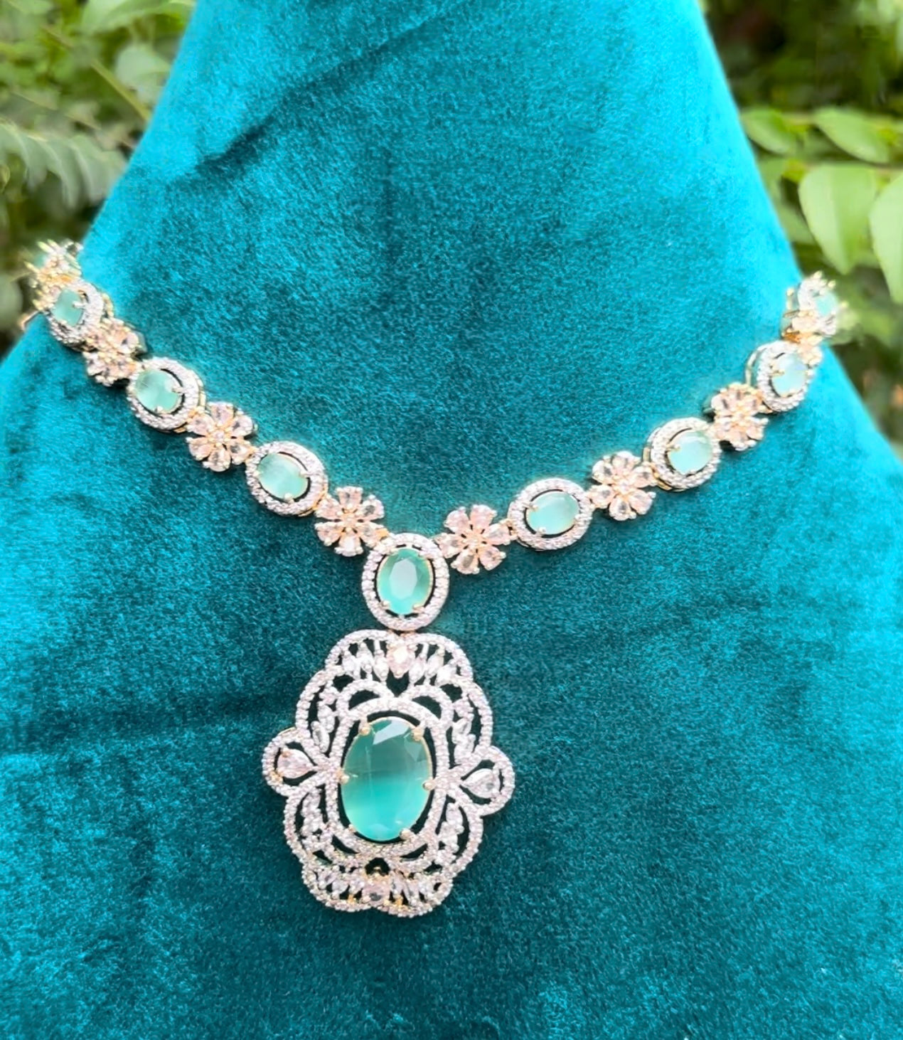 INDIAN AMERICAN DIAMOND NECKLACE SET