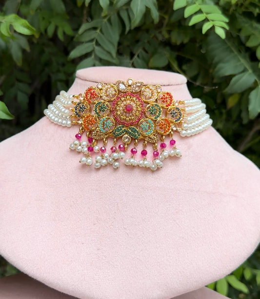 EXQUISITE HANDMADE CHOKAR WITH EARRINGS