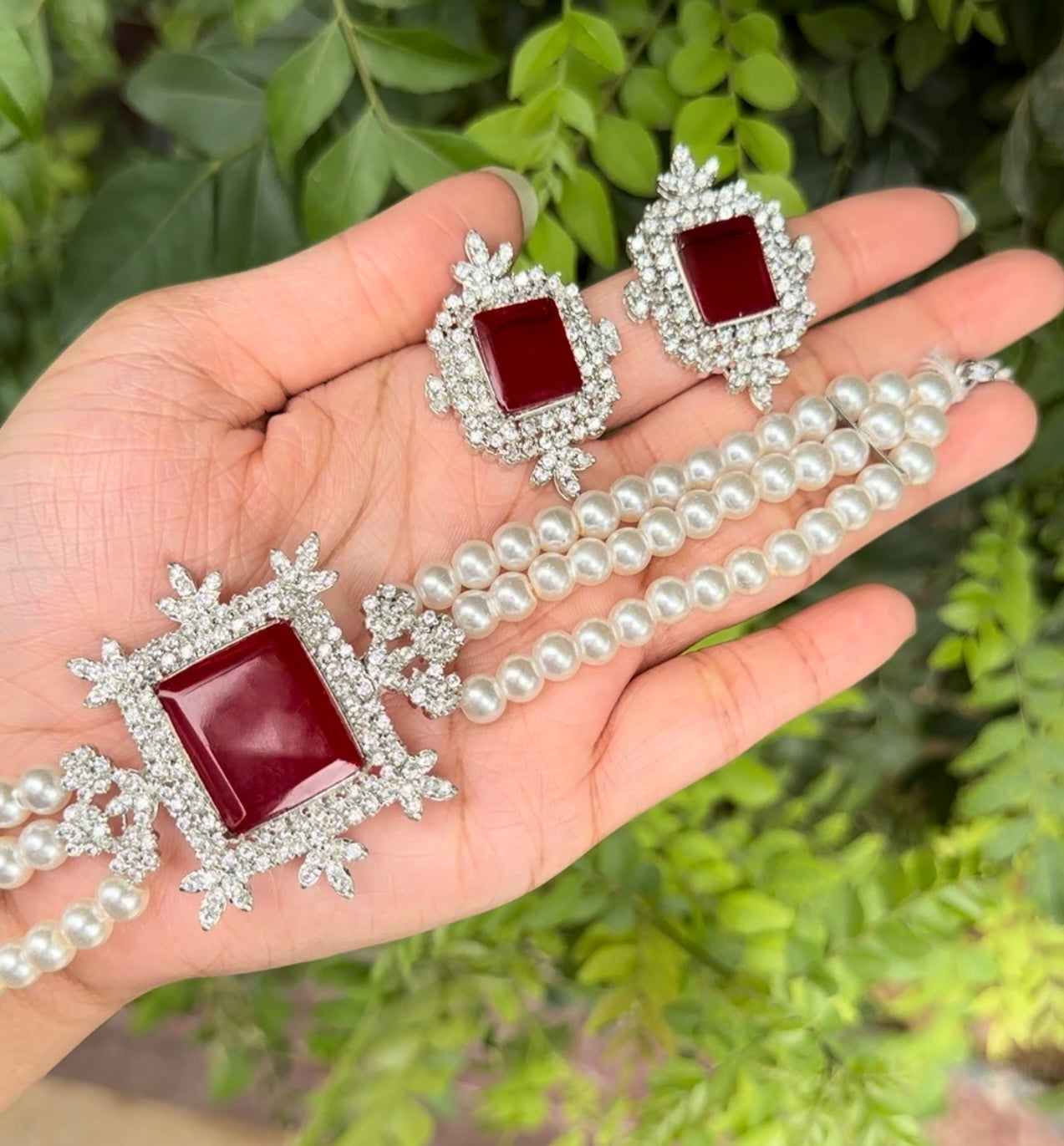 ZIRCON MAROON CHOKAR SET