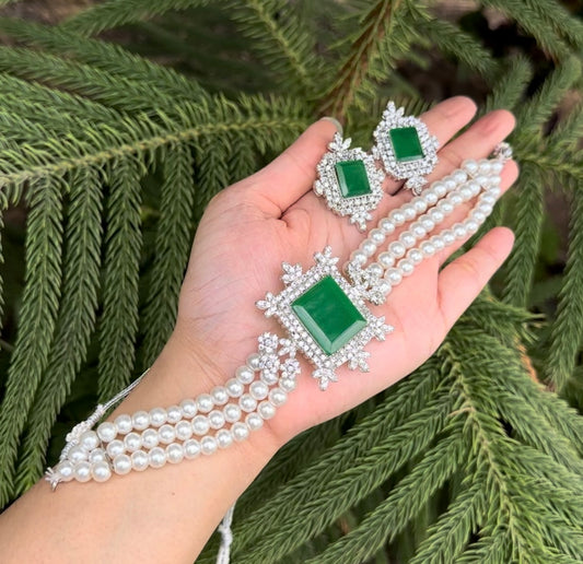 EMERALD ZIRCON CHOKAR SET