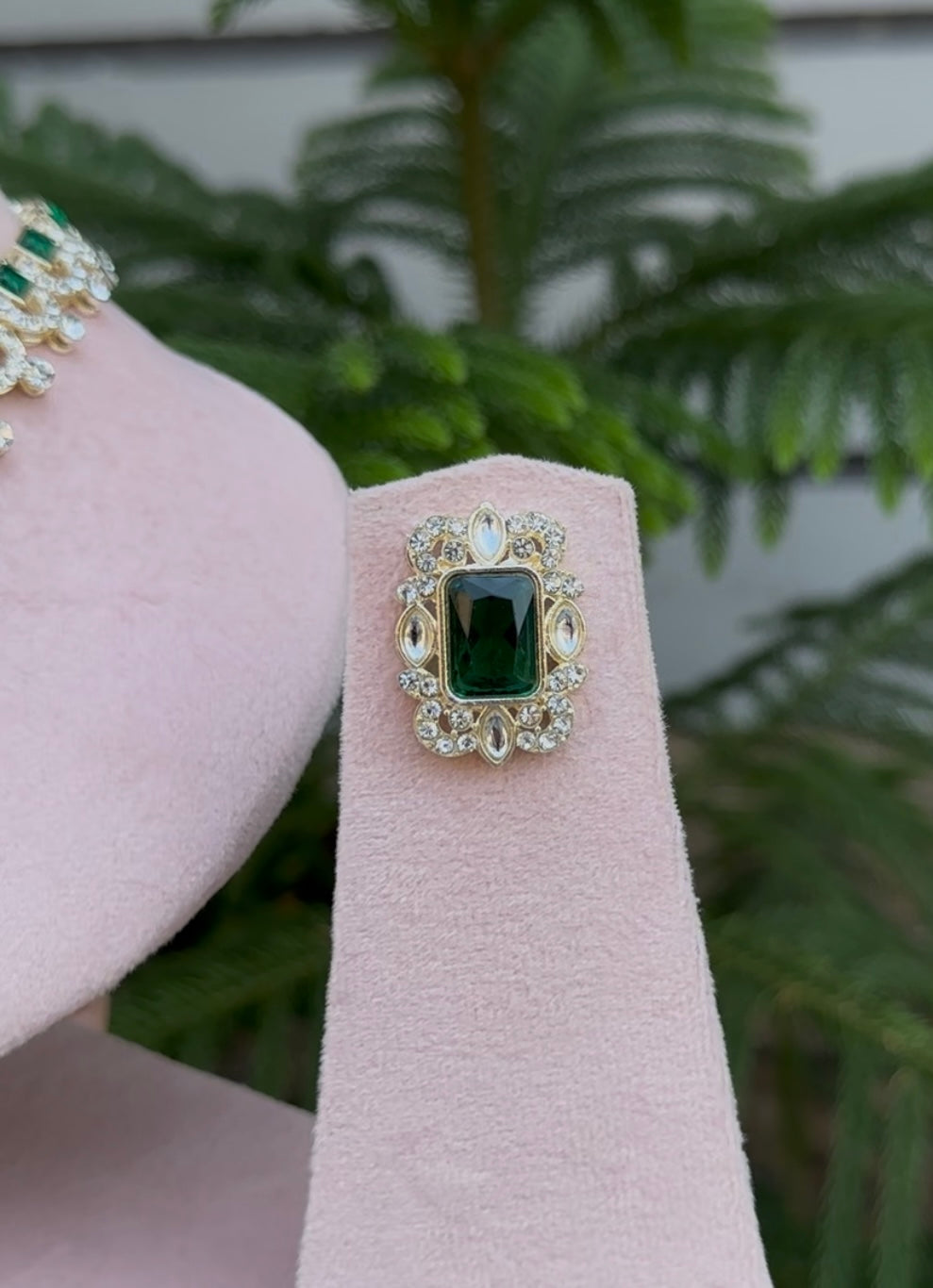 EMERALD ZIRCON MAALA SET