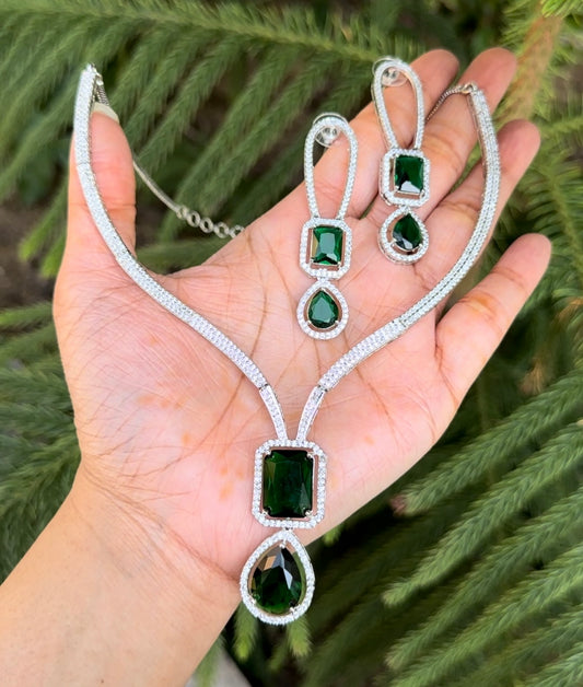 AMERICAN AD DIAMOND EMERALD ZIRCON NECKLACE SET